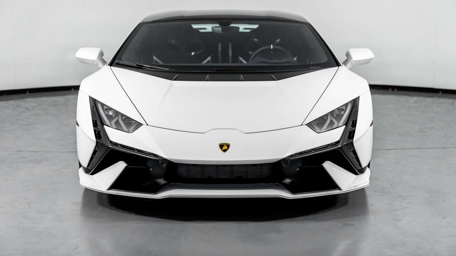Lamborghini 2023 - Image 5