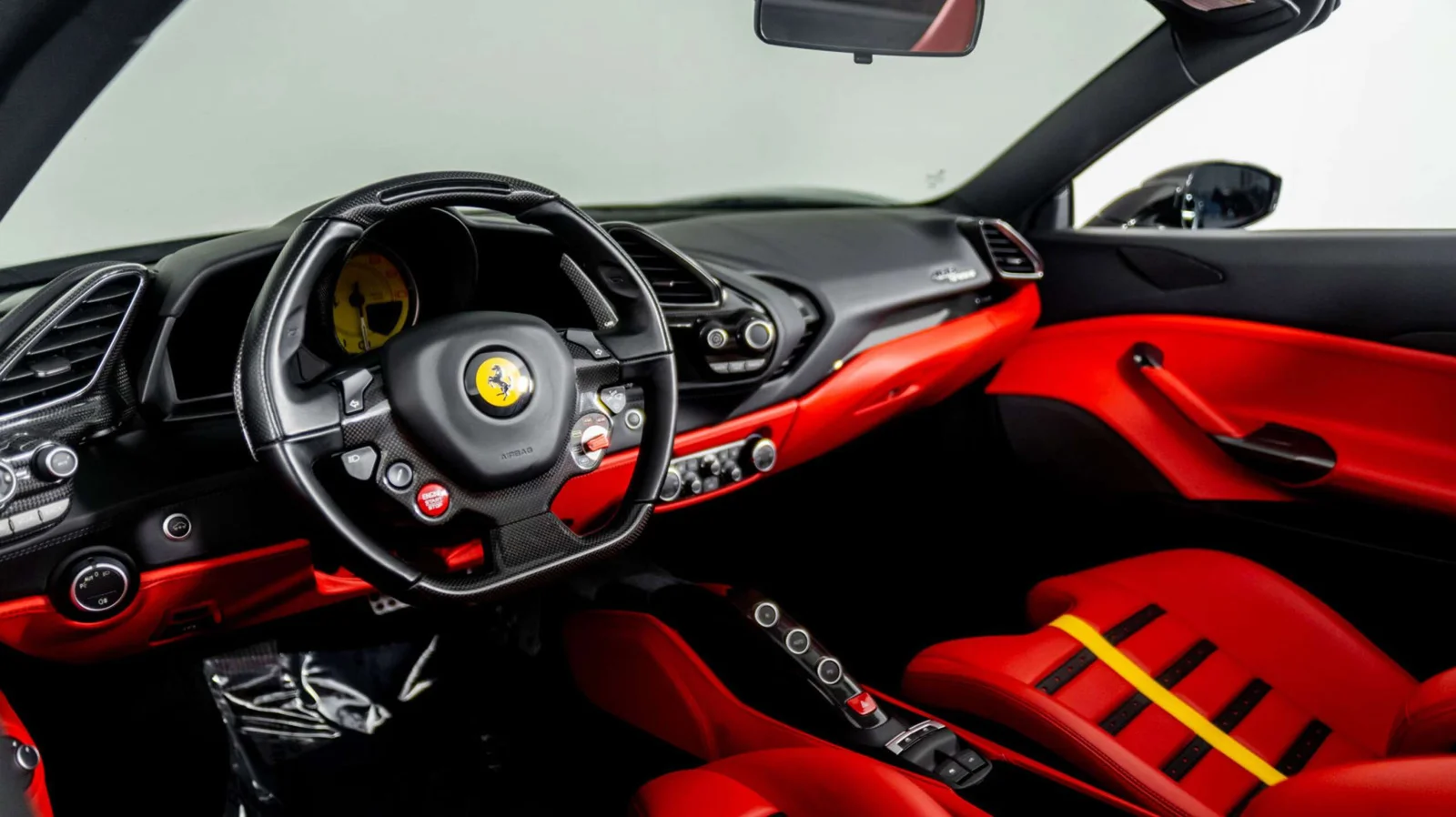 Ferrari 2018 - Image 6