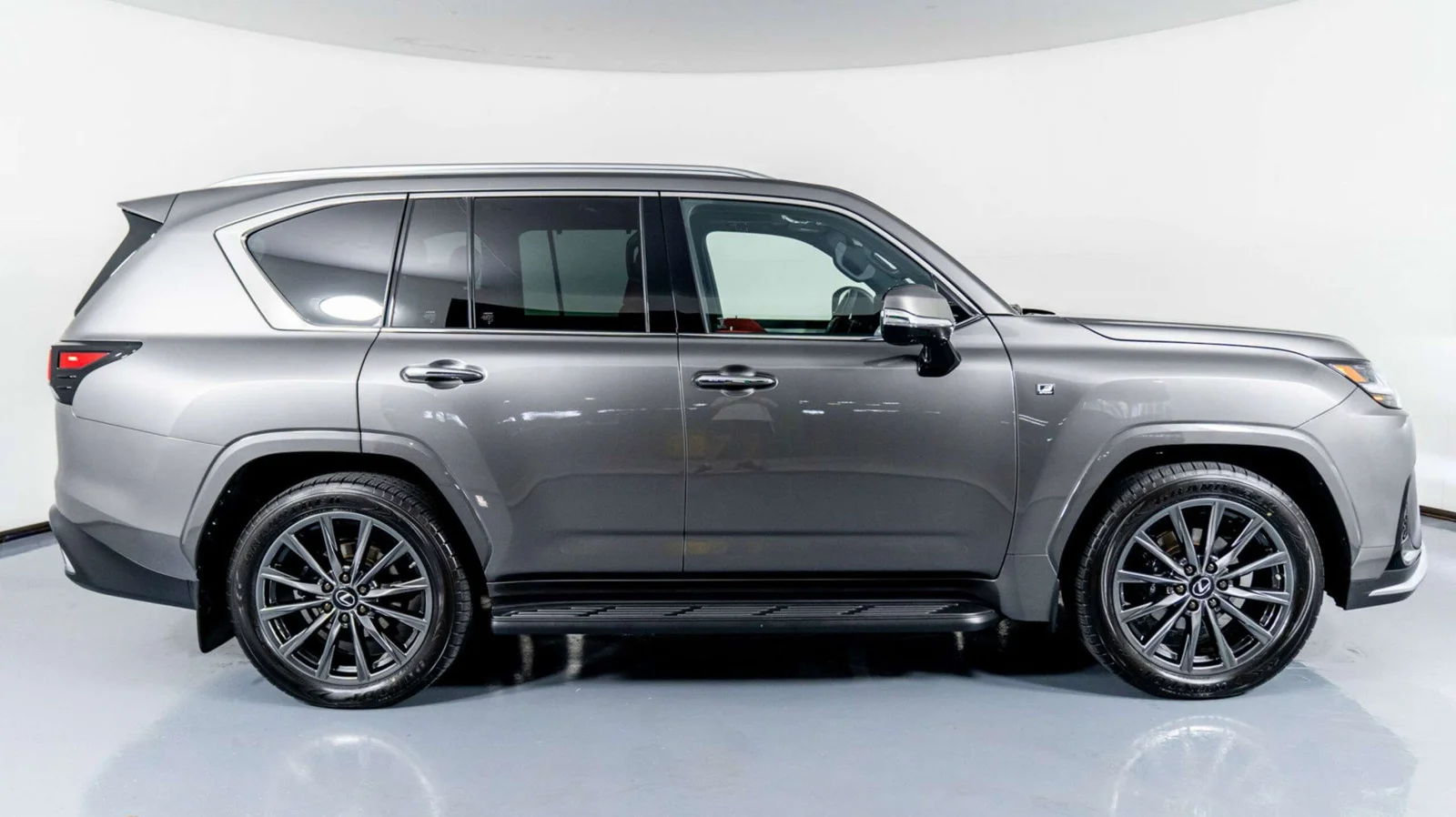 Lexus 2023 - Image 2