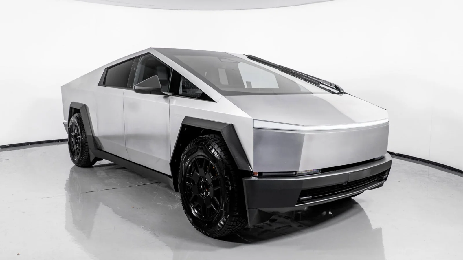 Tesla 2024 - Image 5