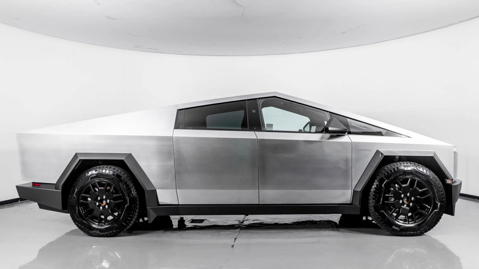 Tesla 2024 - Image 7