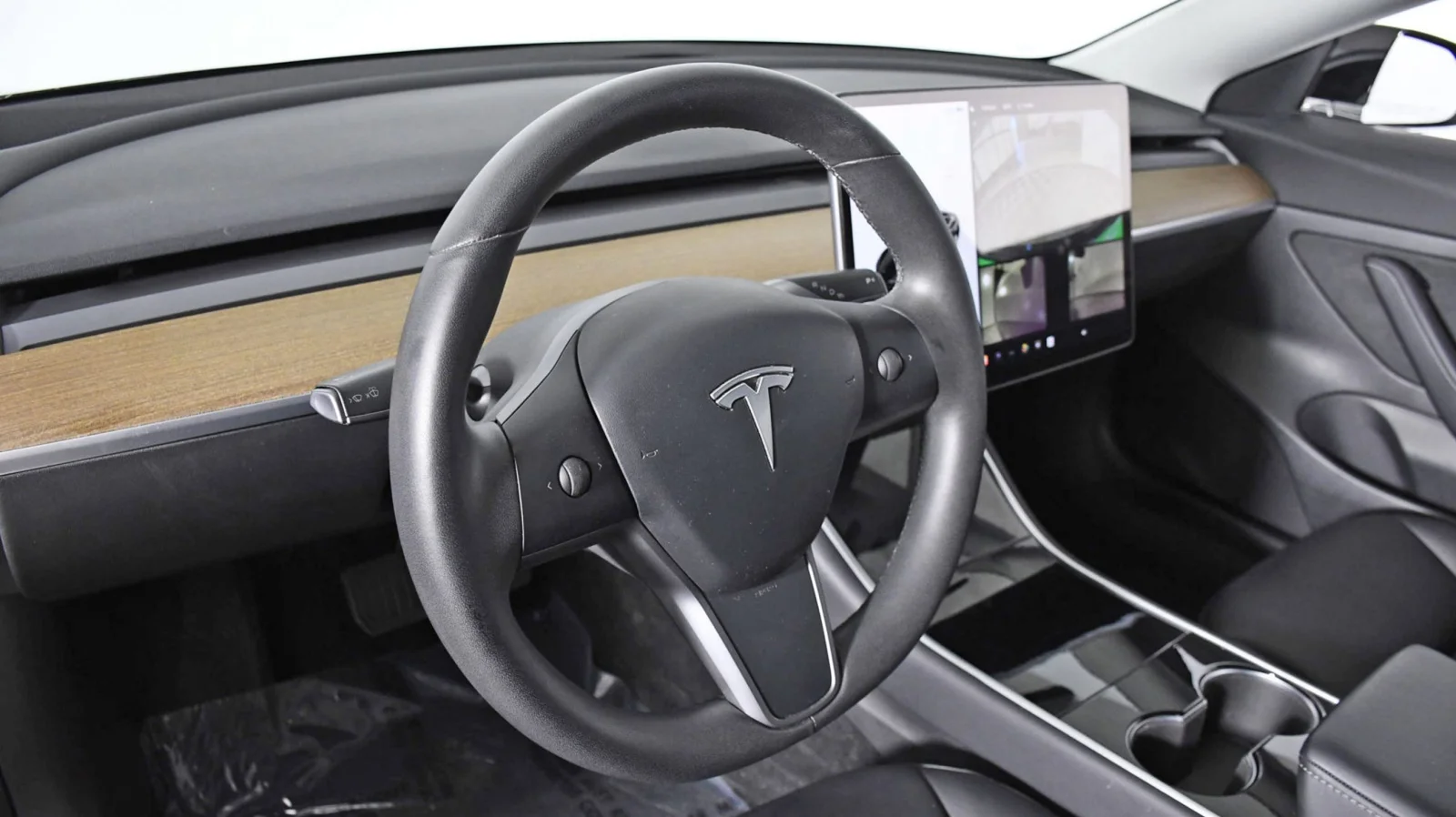 Tesla 2020 - Image 5