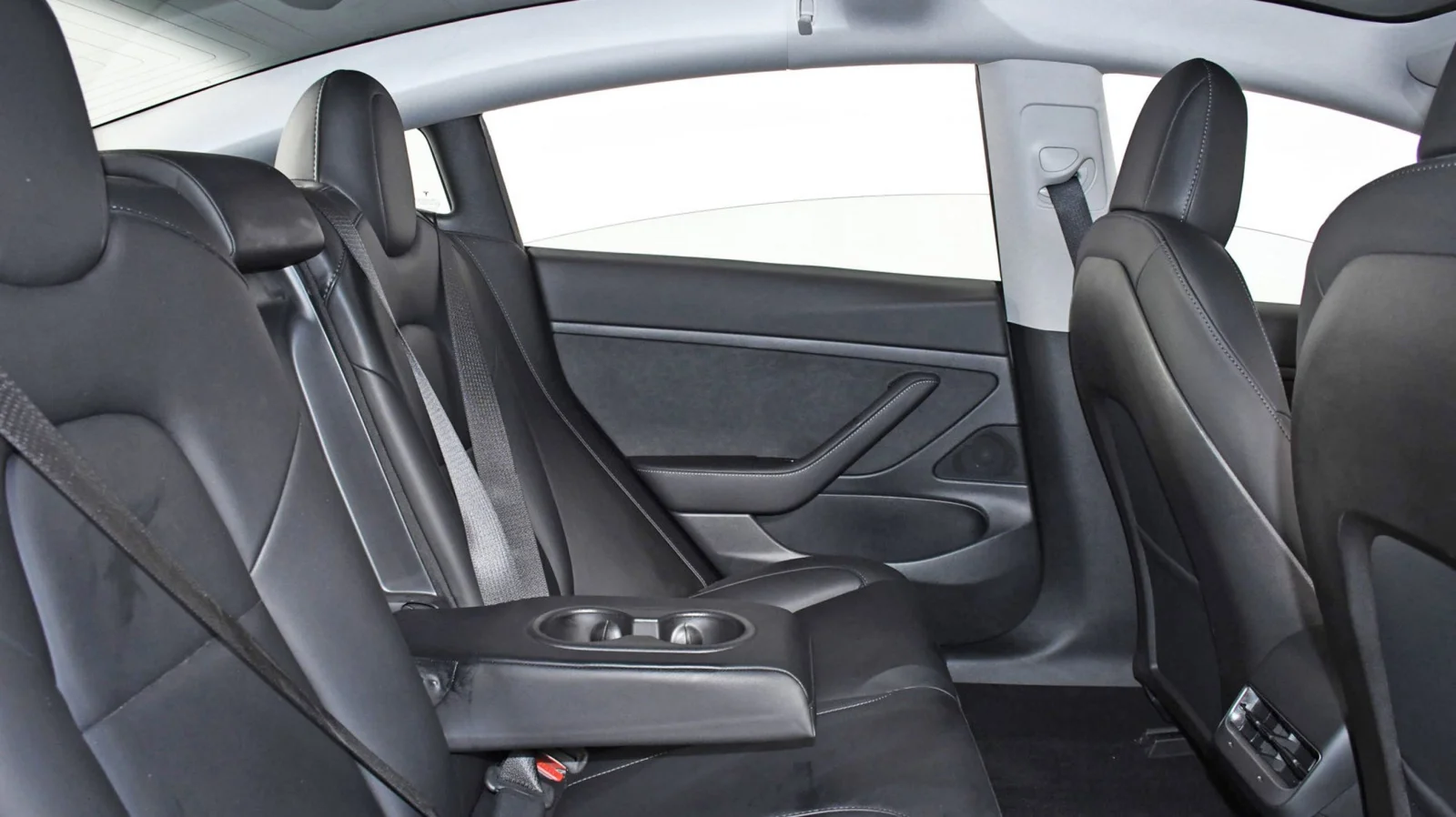 Tesla 2020 - Image 7