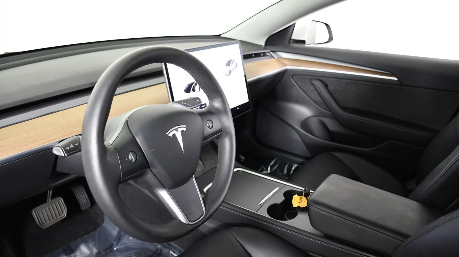 Tesla 2022 - Image 5